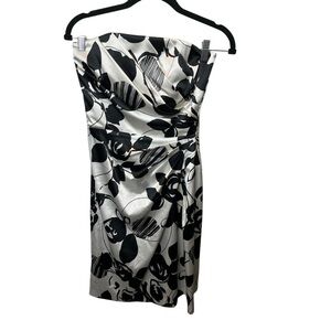 White House Black Market Slimming Rouched Strapless Dress – Size 0